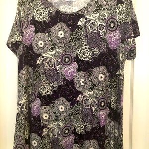 Plus size jersey tunic….black purple and white print…worn once